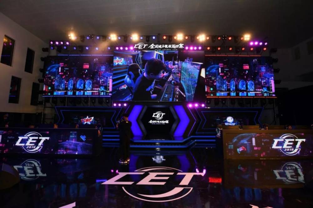 越南队的比 越南队的比